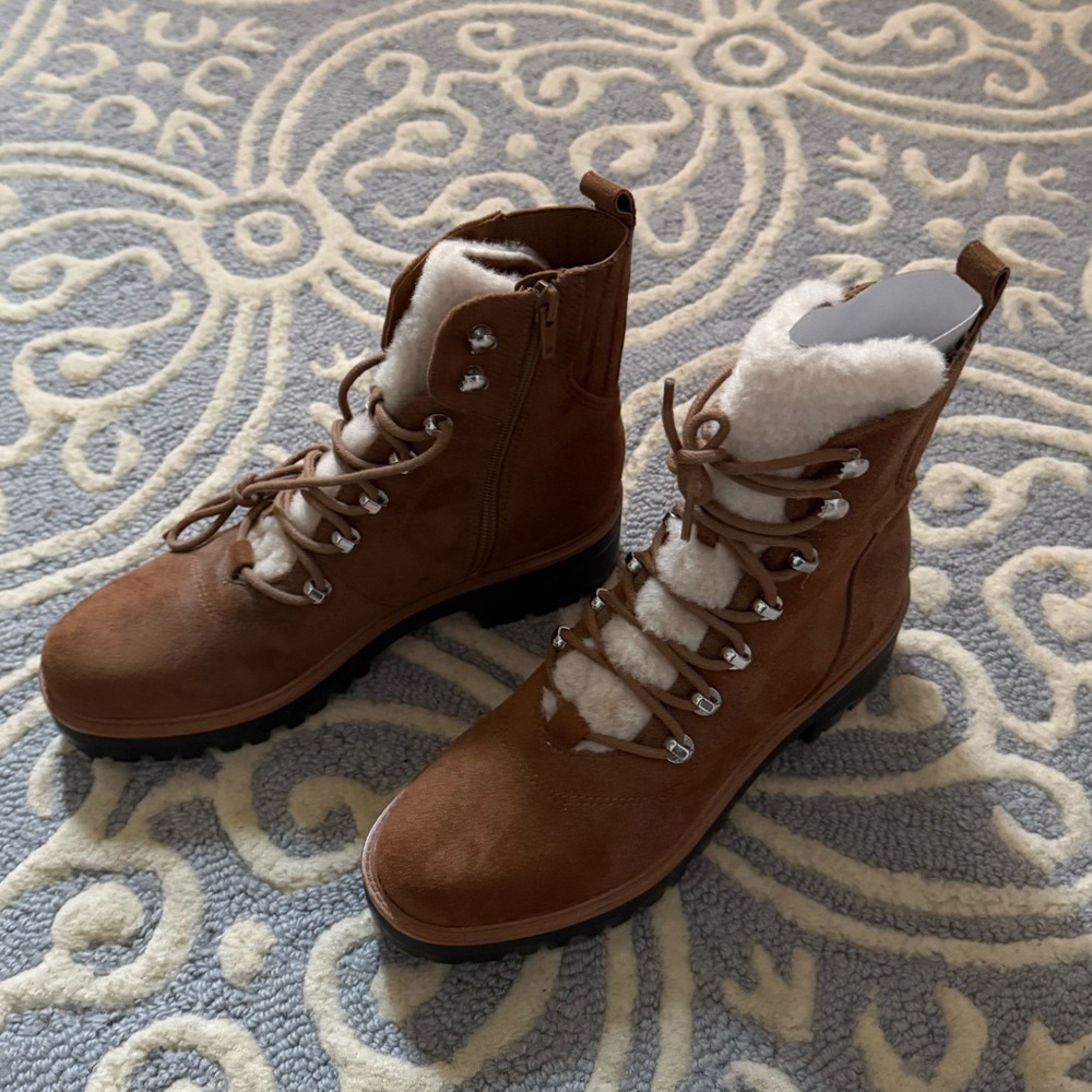 Nine West Women fur lined boot Size 7.5